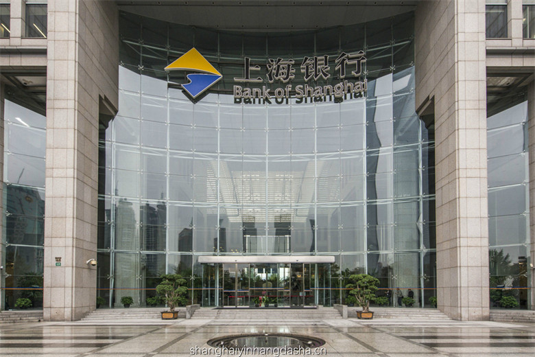 入口